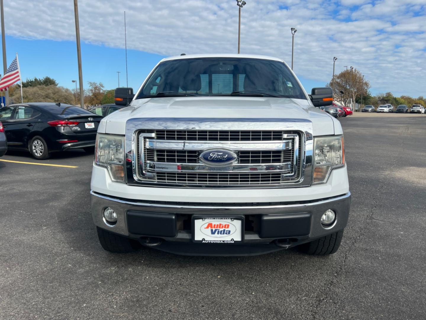 2013 WHITE Ford F-150 Lariat SuperCab 6.5-ft. Bed 4WD (1FTFX1EF2DK) with an 5.0L V8 engine, 6-Speed Automatic transmission, located at 420 I-35E, Lancaster, TX, 75146, (469) 297-4144, 32.593929, -96.823685 - Photo#7